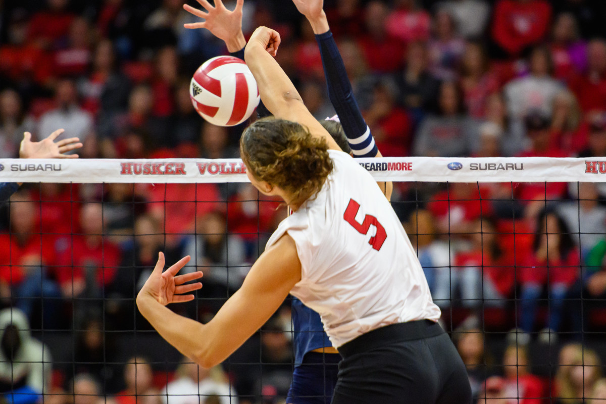 05_Bekka Allick_VB vs Penn State 1014