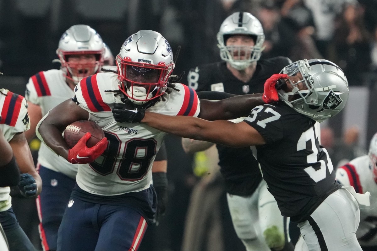 Photos from Las Vegas Raiders play their first game at Allegiant