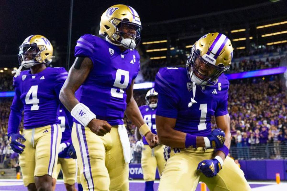 Washington quarterback Michael Penix Jr. and wide receiver Rome Odunze