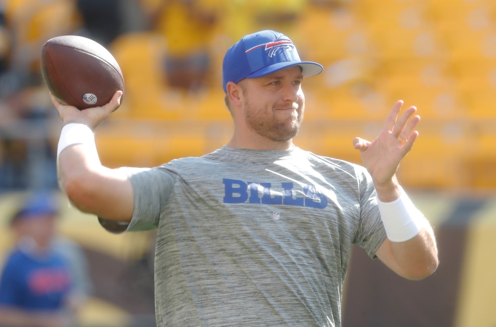 Giants work out quarterbacks Matt Barkley and Ian Book as Daniel Jones  continues to deal with neck injury 