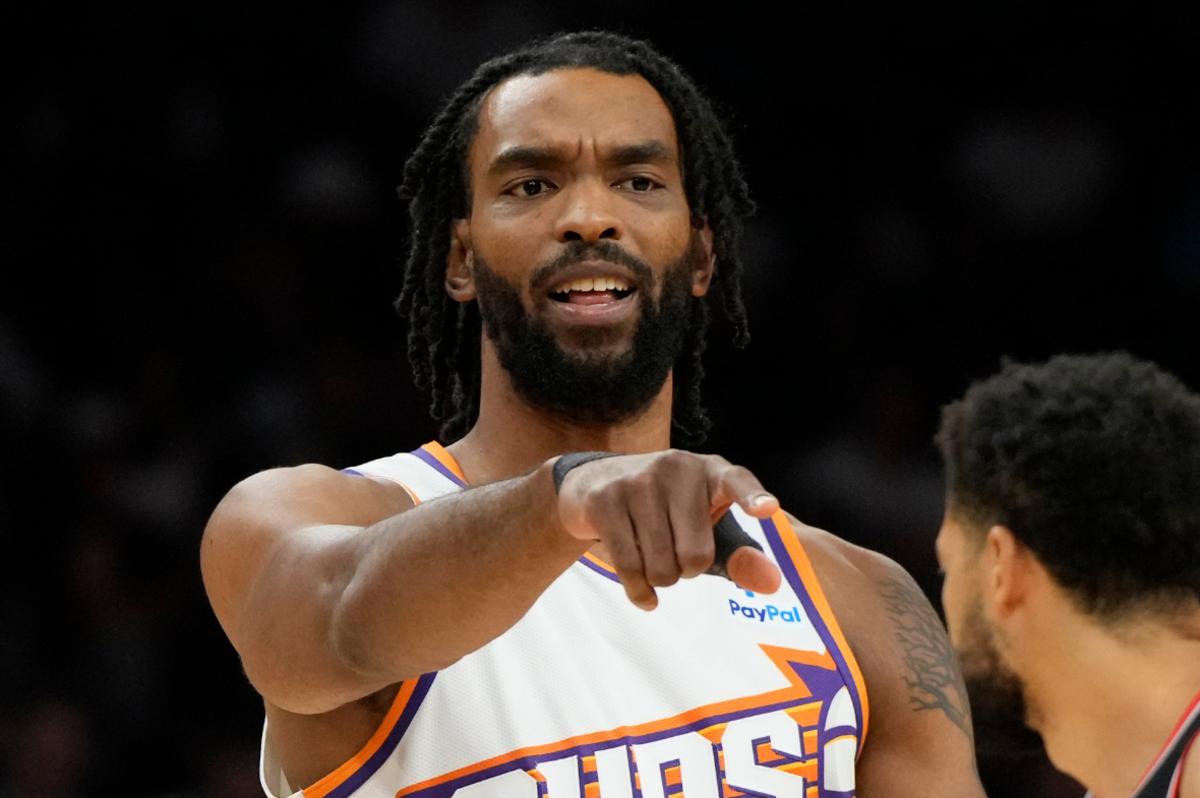 Phoenix Suns' Potential Starting Lineup For The 2023-24 NBA Season Is  Looking Stacked - Fadeaway World