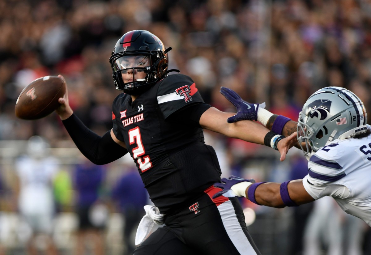 Texas Tech quarterback Behren Morton (2)