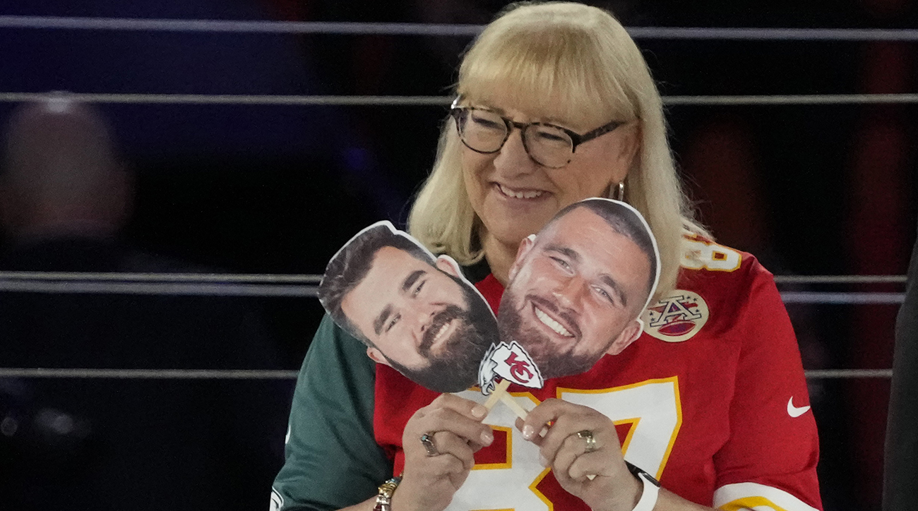 Who Are Travis Kelce's Parents? - Quick Facts About Mom Donna and