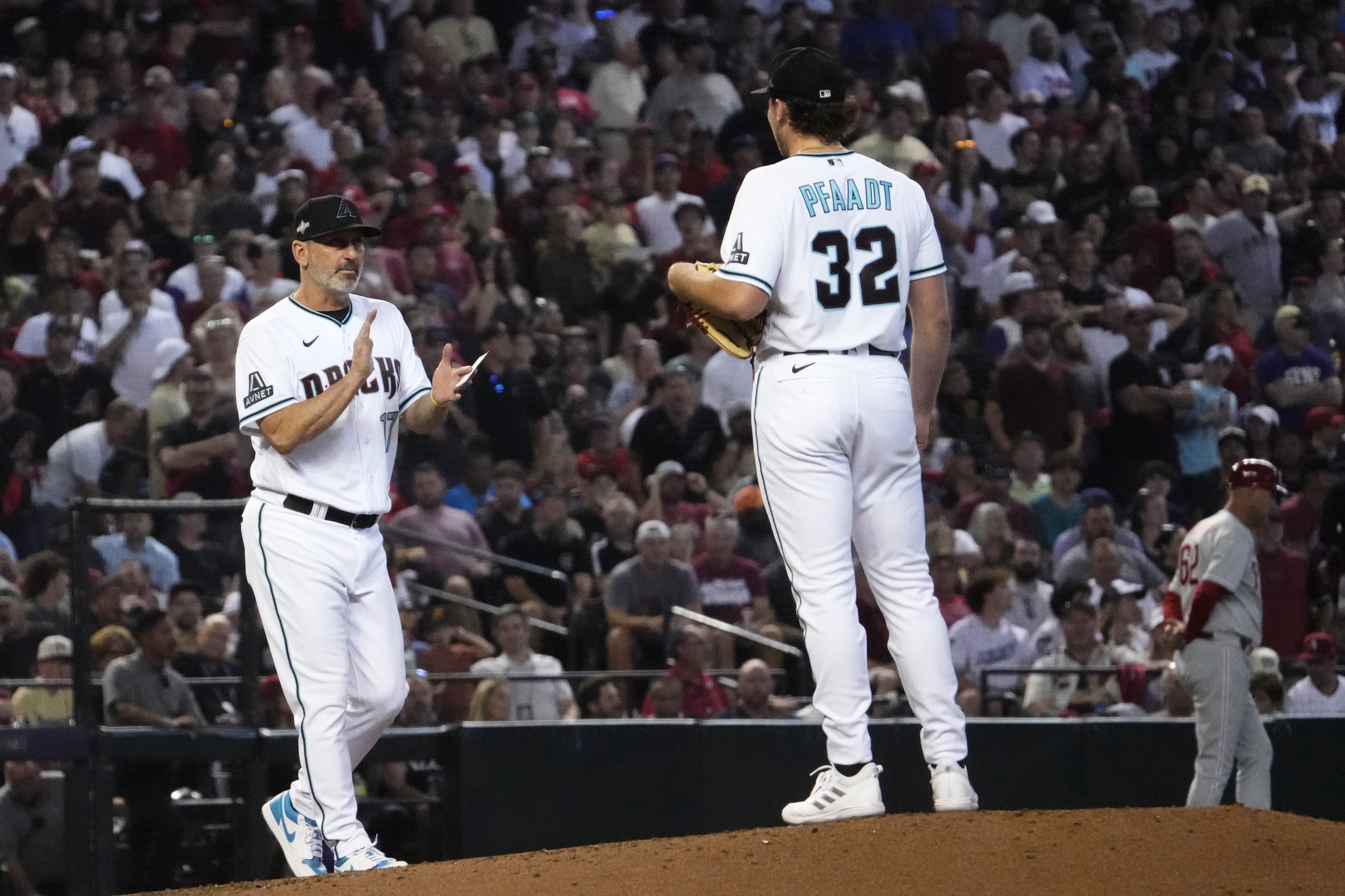 Zac Gallen fans 9 Dodgers as D-backs rally for first home win of 2020