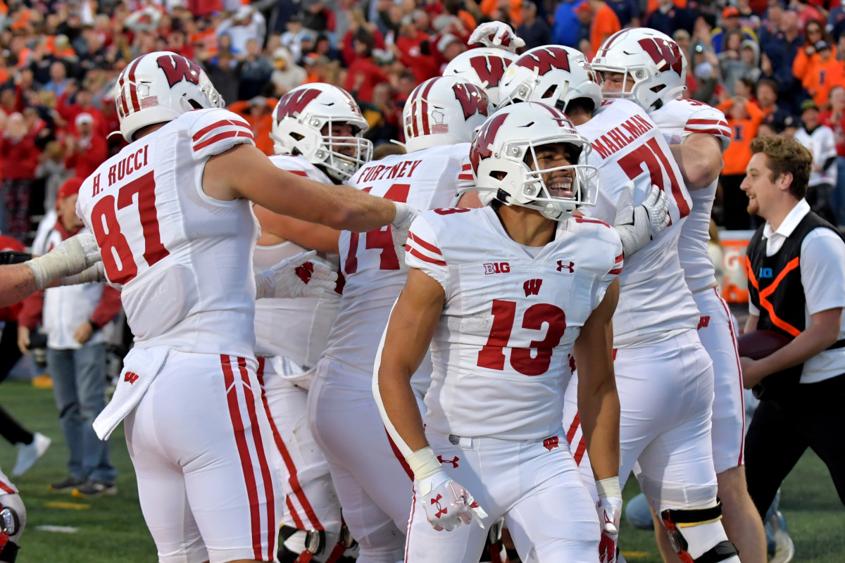 Wisconsin football vs Ohio State score, game updates, highlights