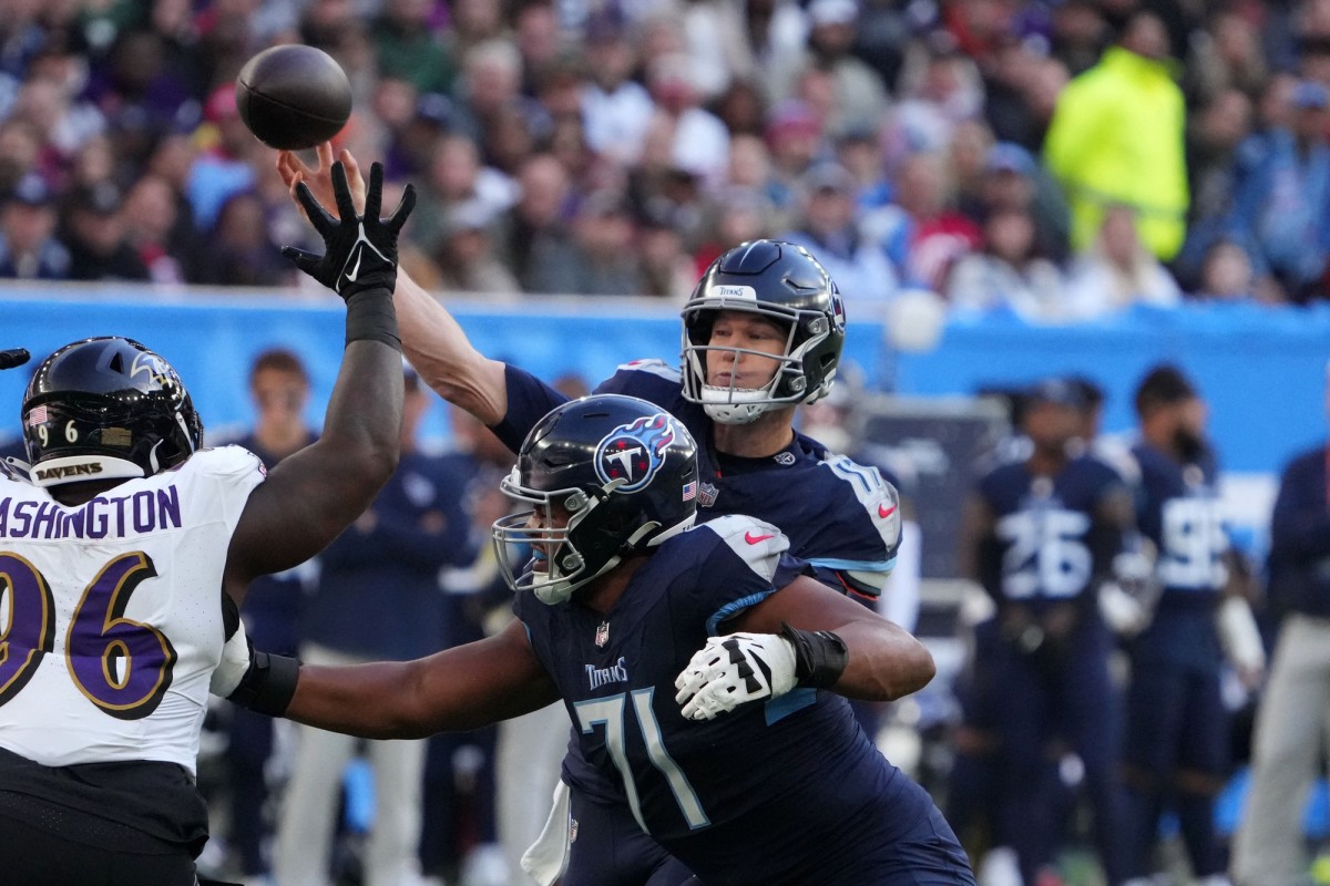 In a 'Fantasy Draft' of Throwback Uniforms, Titans Are the No. 1 Pick -  Sports Illustrated