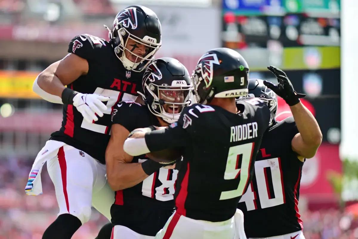 LOOK: Atlanta Falcons Reveal Week 3 Uniforms vs. Detroit Lions - Sports  Illustrated Atlanta Falcons News, Analysis and More