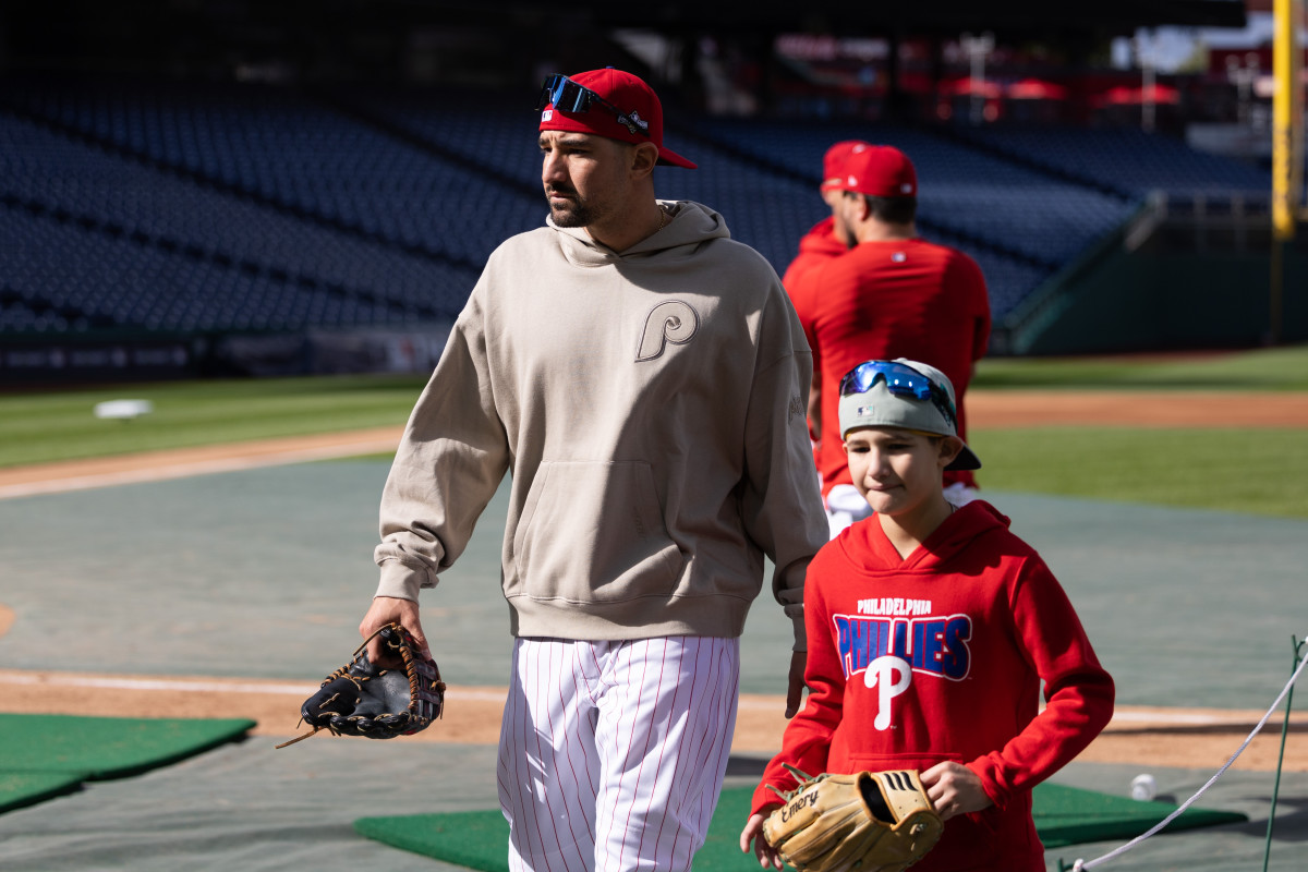 nick castellanos phillies dance｜TikTok Search