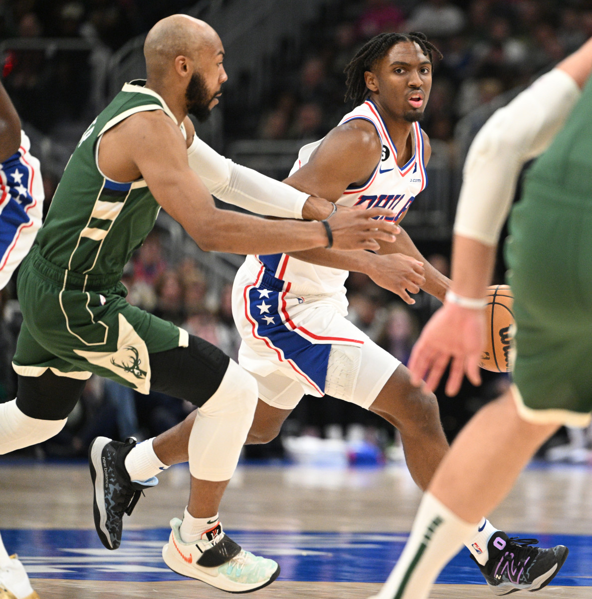 76ers vs. Bucks Predictions, Picks & Odds For NBA Opening Week on TNT ...