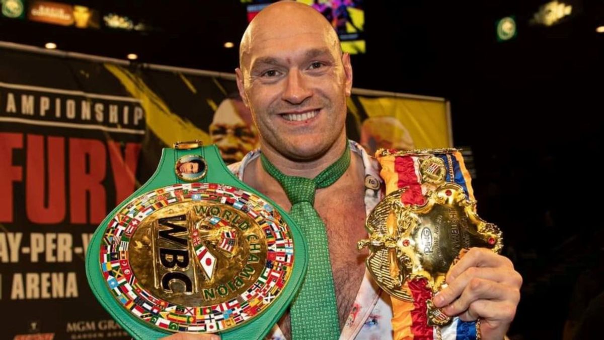 Tyson Fury, the WBC heavyweight champion, has recently declared his intentions to continue his boxing career, stating that he's looking to sign a new 10-fight deal. BIG BOXING TV/FACEBOOK.