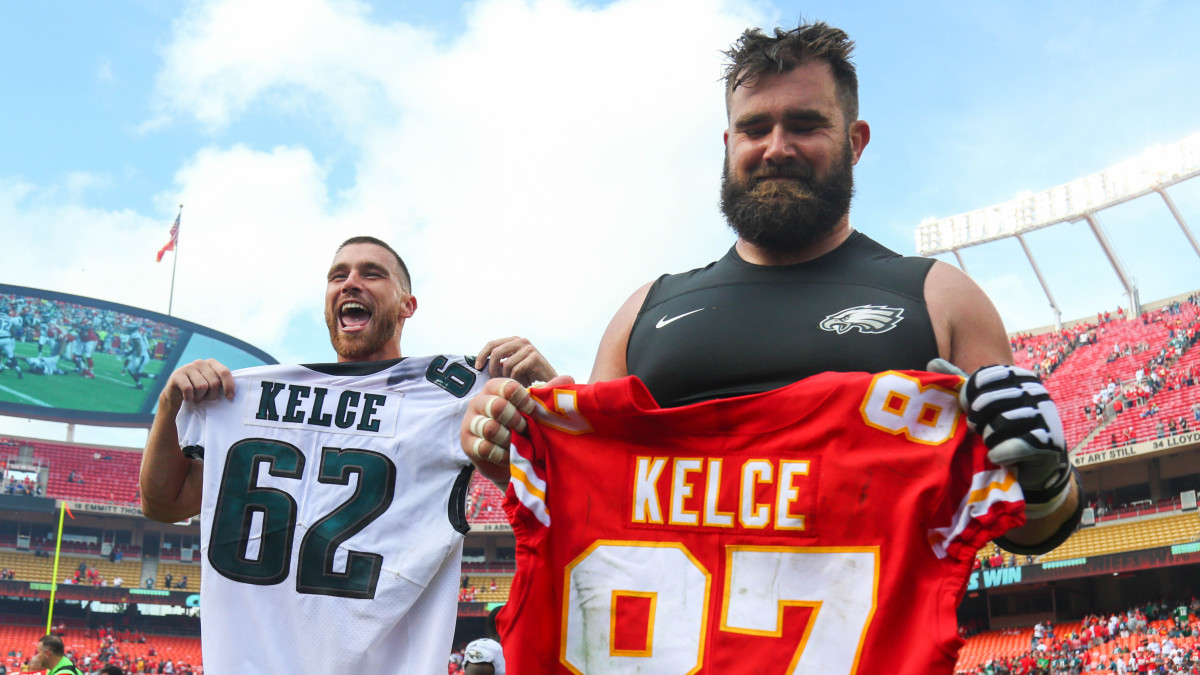 Jersey swapping has become a thing at the end of NFL games - Los