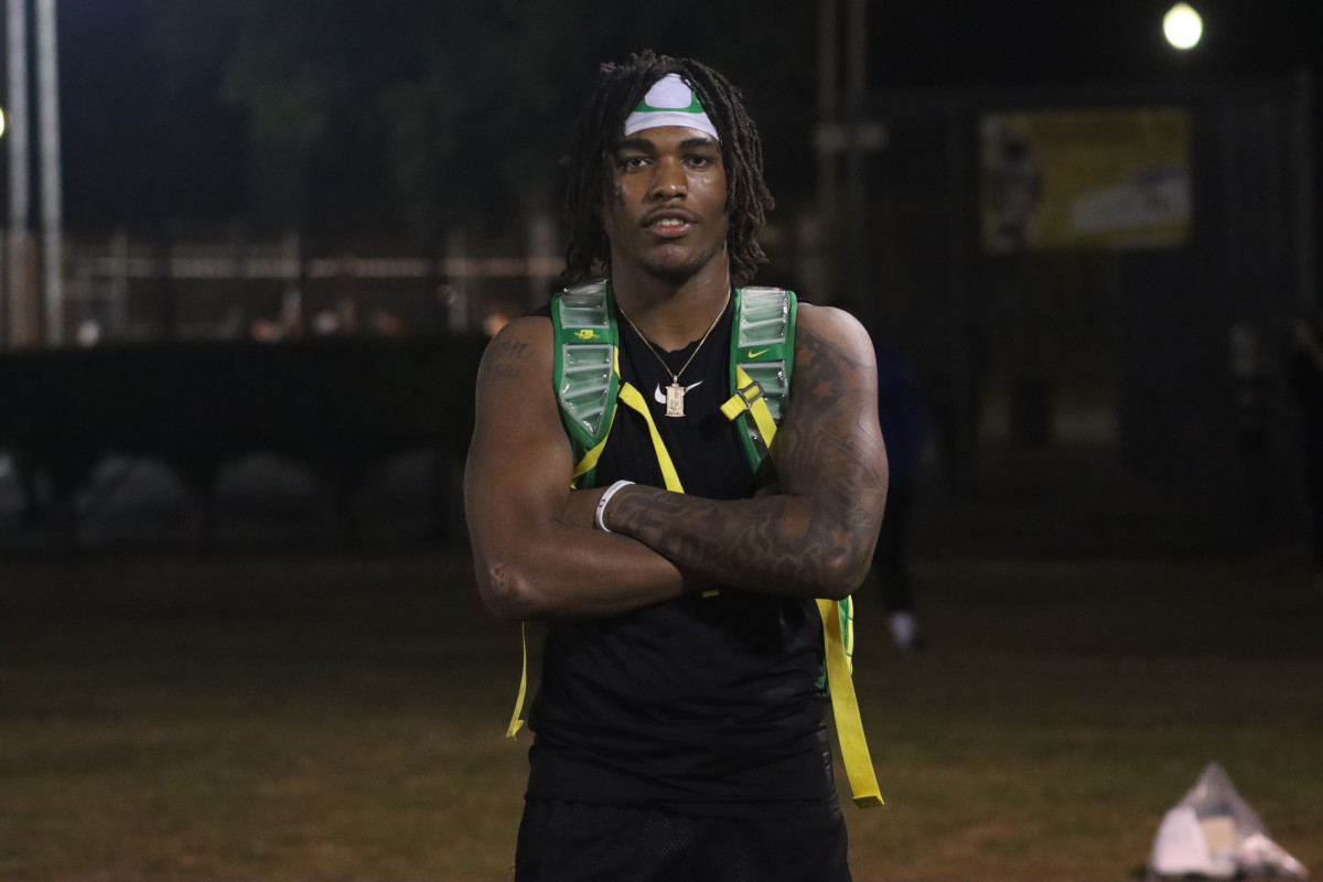 Dylan Williams is one of three four-star linebackers committed to Oregon in the 2024 recruiting class.