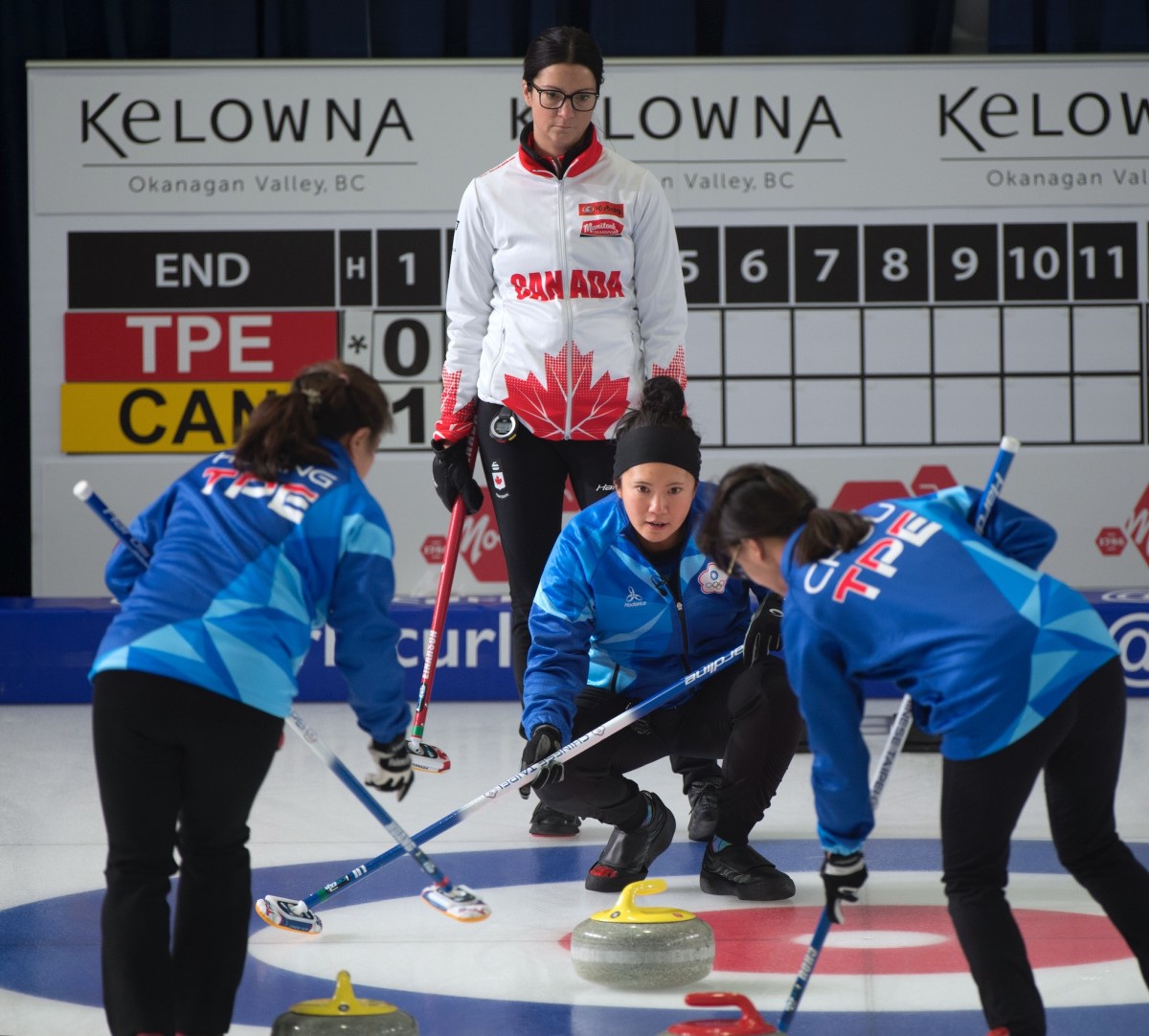 Team Canada women's curling falls in bronze medal game at Pan Continental  in Kelowna - Greater Victoria News