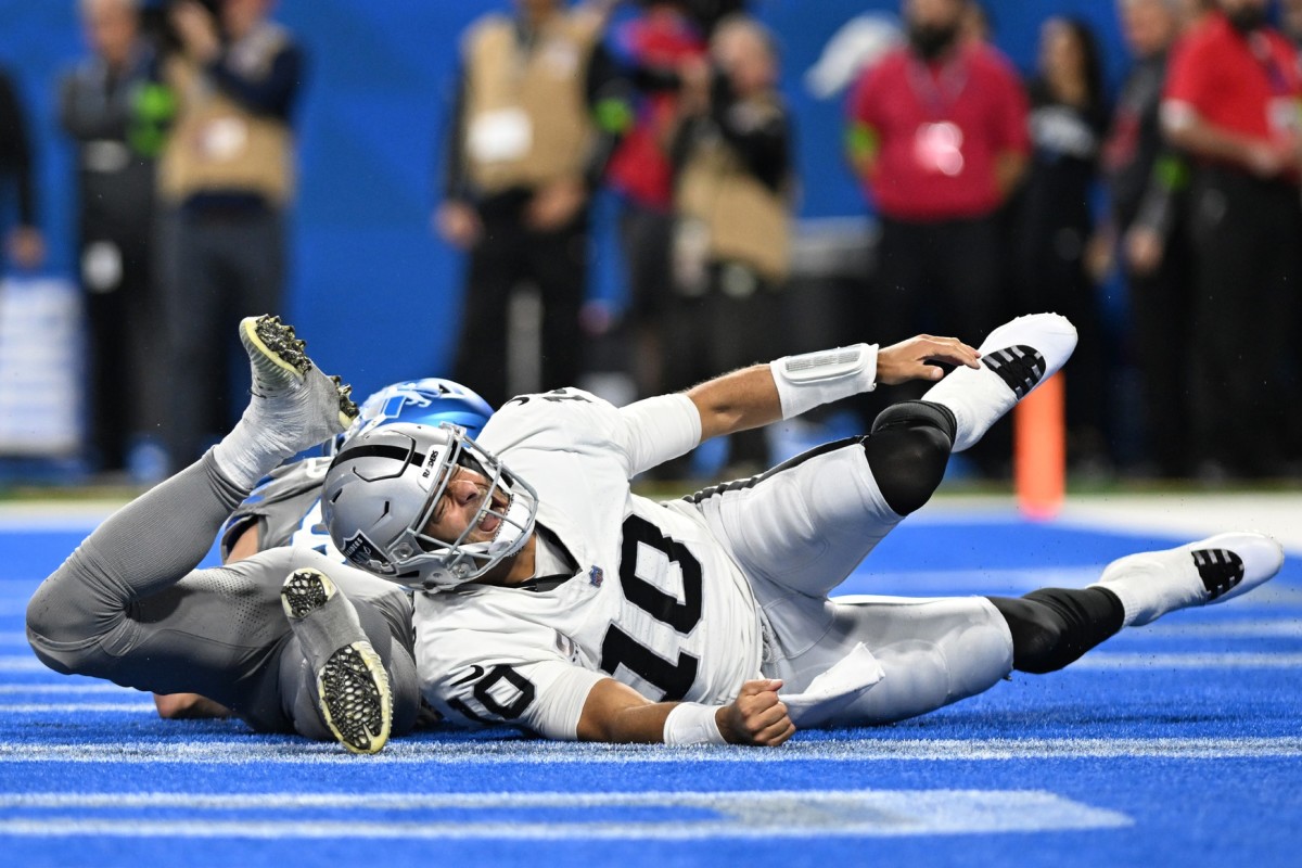 Las Vegas Raiders' QB Jimmy Garoppolo finished Monday night's game with a 46.9 QB rating.