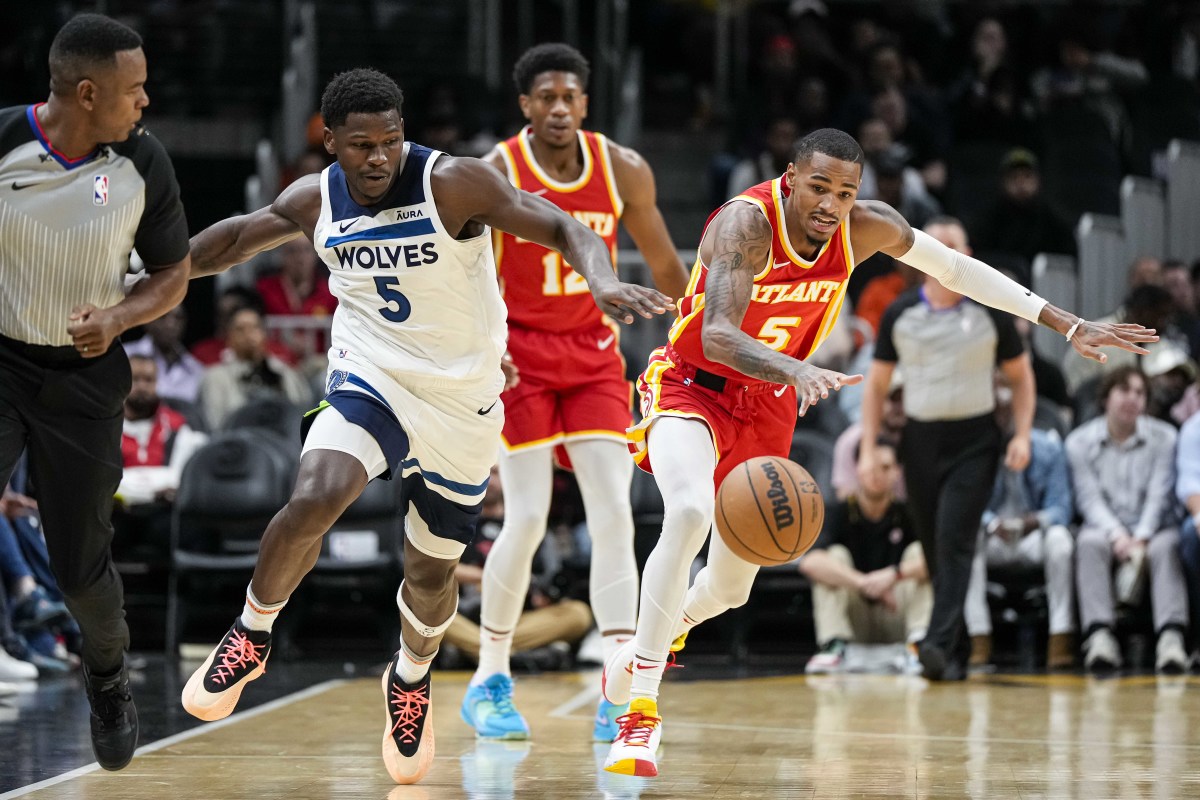 Dejounte Murray against the Minnesota Timberwolves