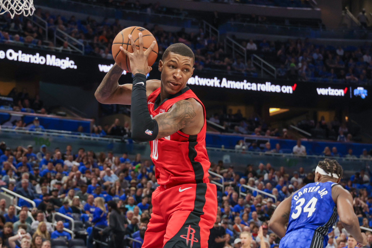 Rockets forward Jabari Smith Jr. (10) grabs the rebound during the second quarter against the Orlando Magic at Amway Center.