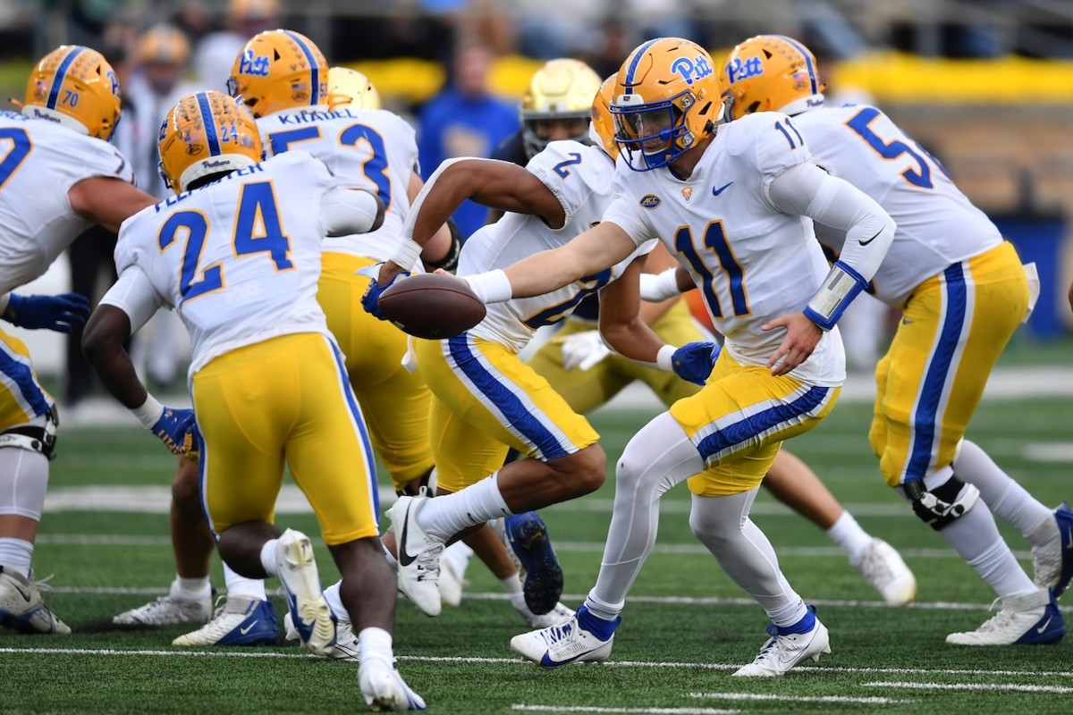 Pitt Panthers QB Christain Veilleux Taking Lessons from Losses Sports