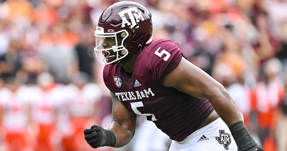 Texas A&M Aggies defensive lineman Shemar Turner