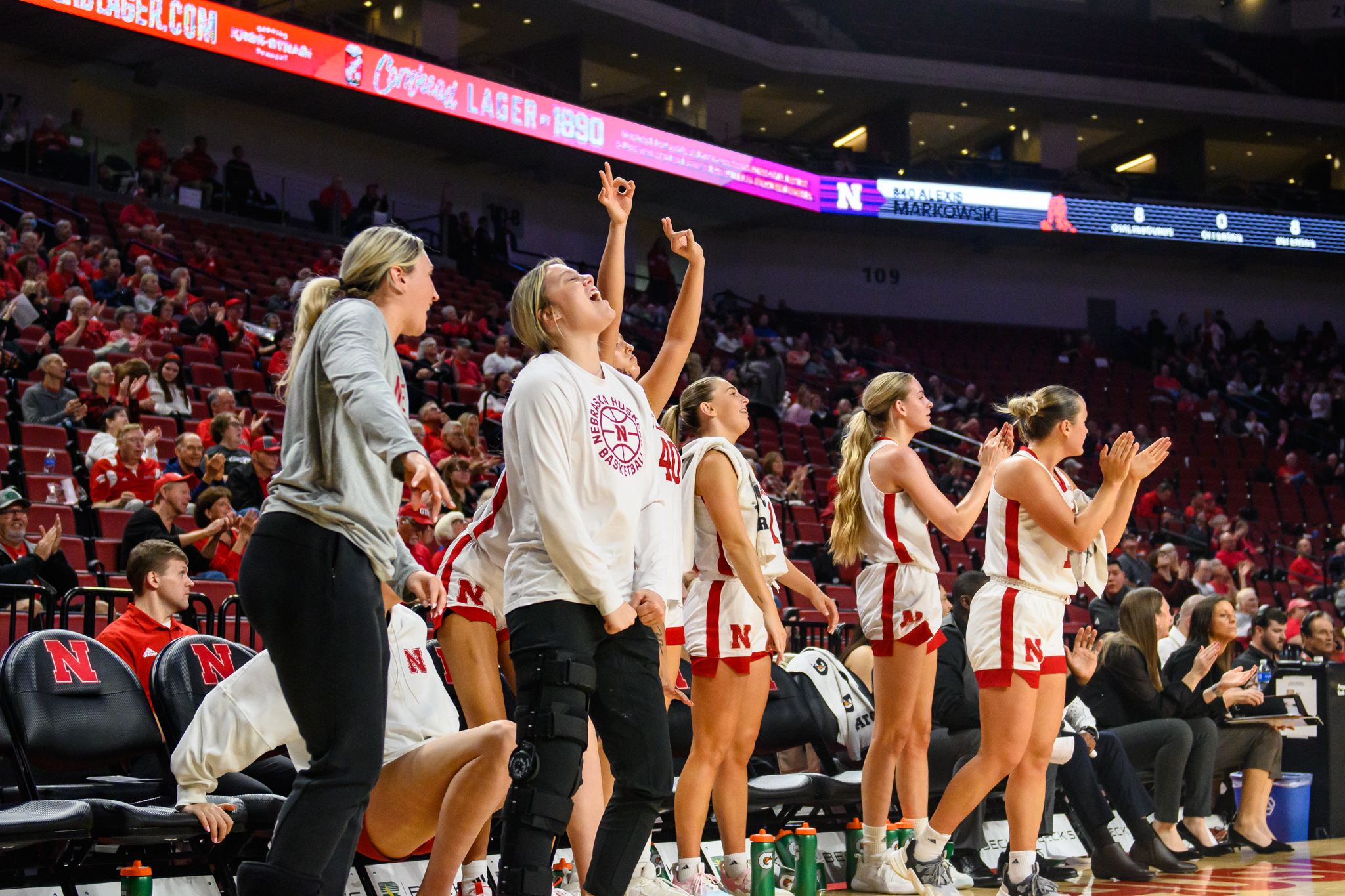 19_Bench_WBB vs Northwestern State 1106