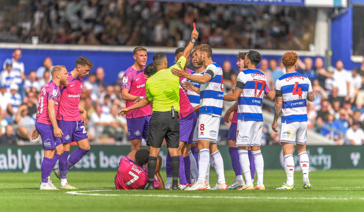 Dean Whitestone - Red card in QPR vs Sunderland