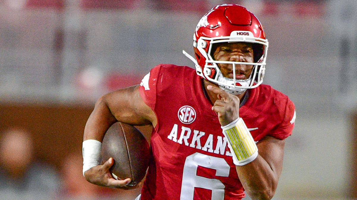 Razorbacks backup quarterback Jacolby Criswell on a 64-yard run against Auburn