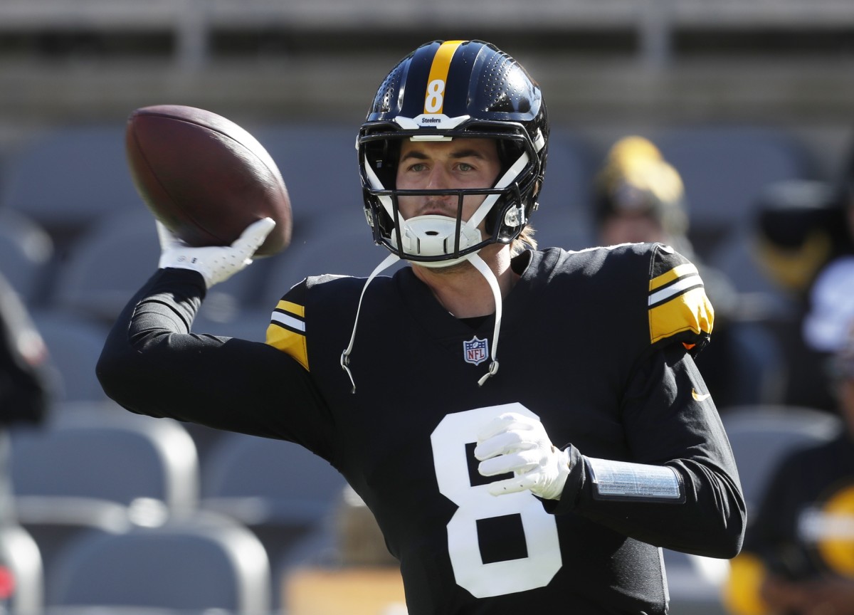 Grading Pittsburgh Steelers QB Kenny Pickett Getting Old - Sports ...