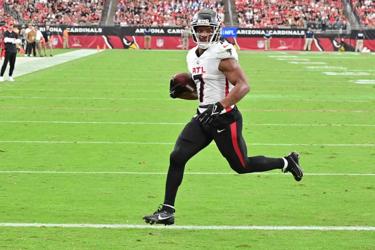 Falcons rookie running back Bijan Robinson rushed for more than 100 yards against the Cardinals in Week 10.