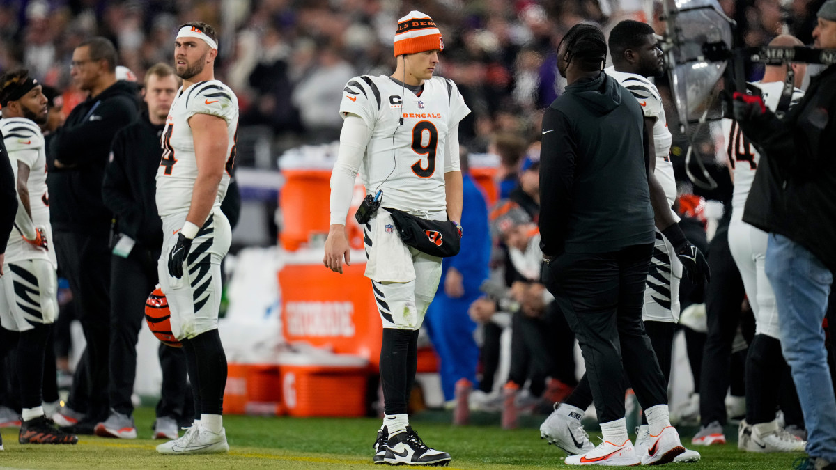 Injured Cincinnati Bengals quarterback Joe Burrow on the sideline in the third quarter of the NFL Week 11 game.