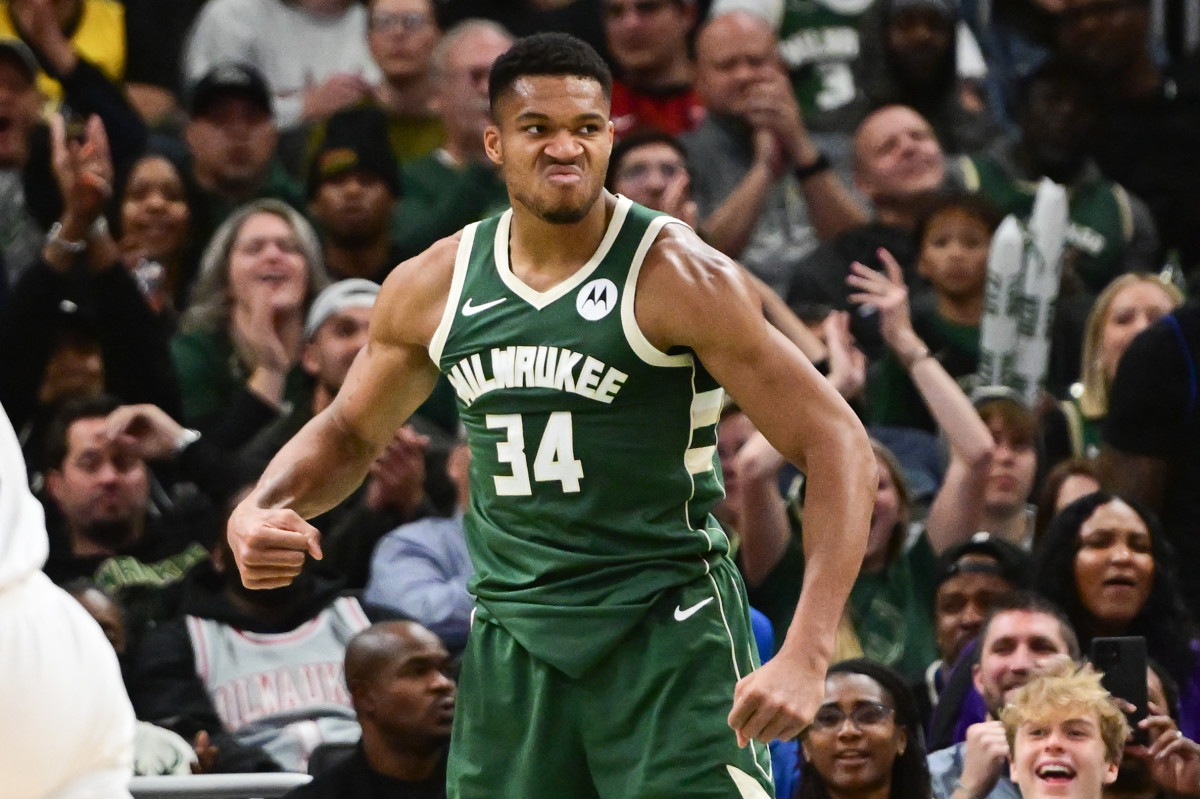 Giannis Antetokounmpo's Injury Status For Bucks-Hornets Game ...