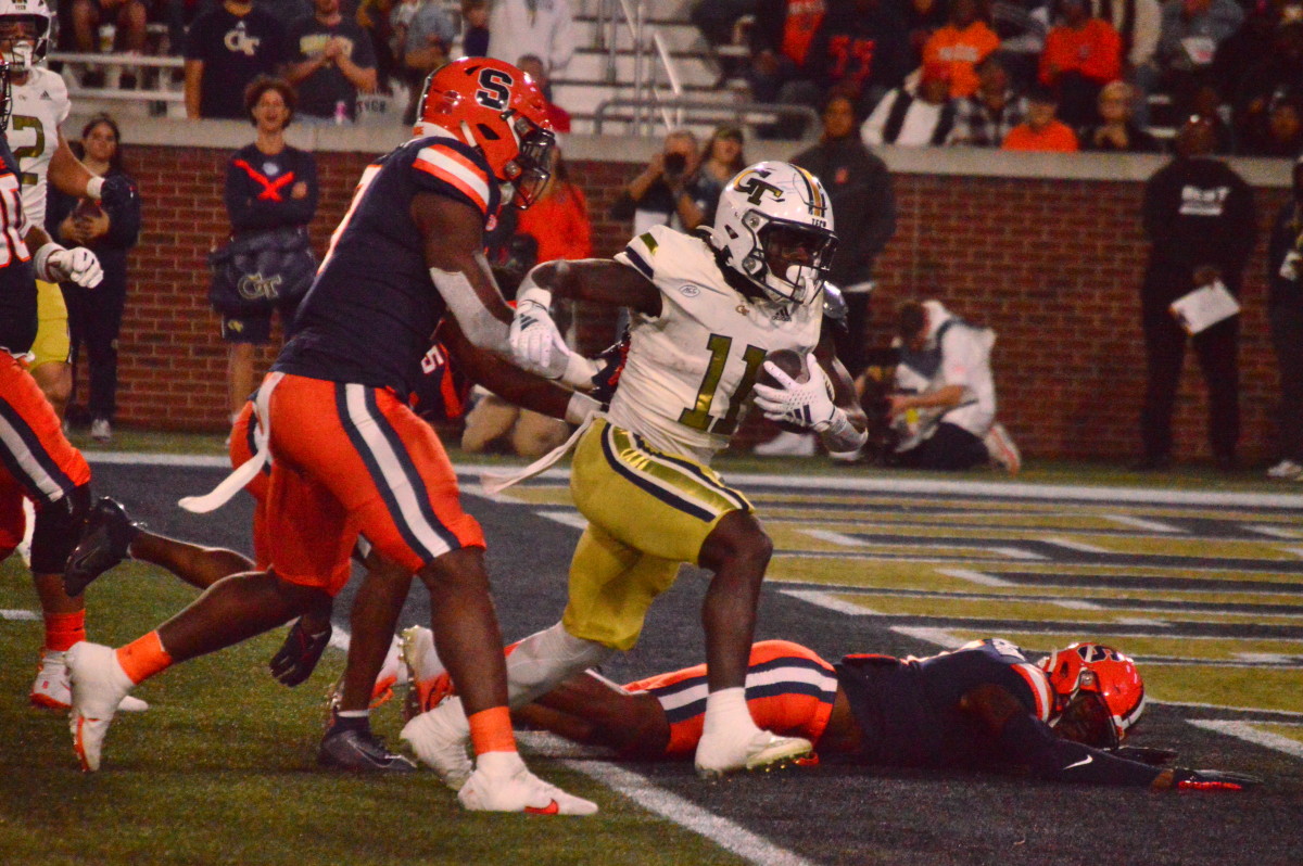 Jamal Haynes running a touchdown against Syracuse