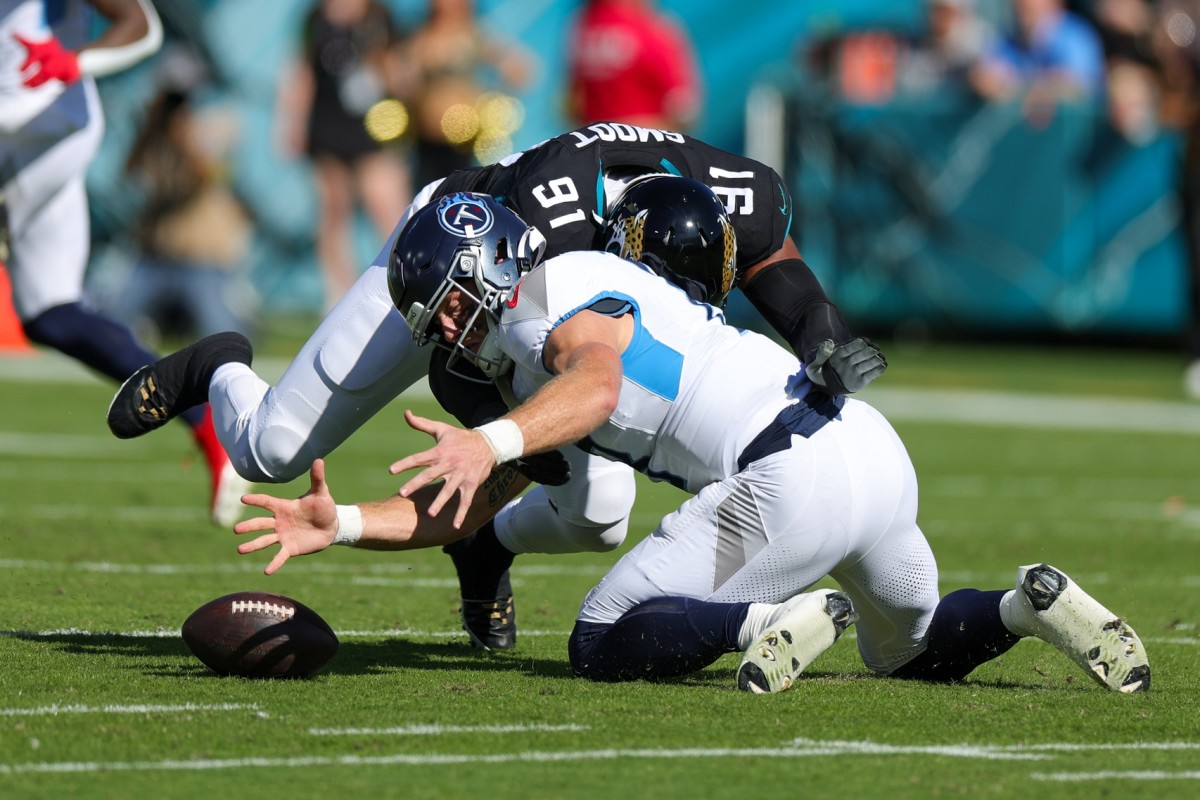 WATCH: Tennessee Titans Lose Fumble To Jaguars After Bad Snap From OL ...