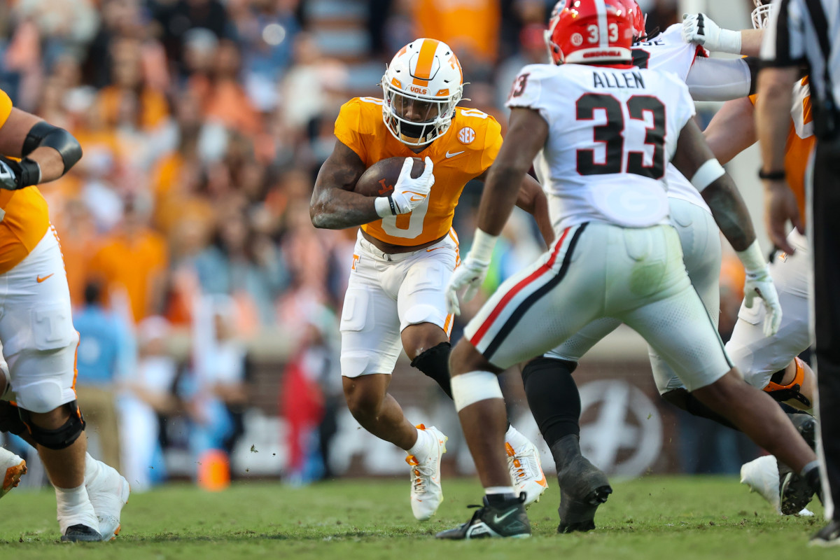 Tennessee Volunteers RB Jaylen Wright during the loss to Georgia. (Photo by Randy Sartin of USA Today Sports)