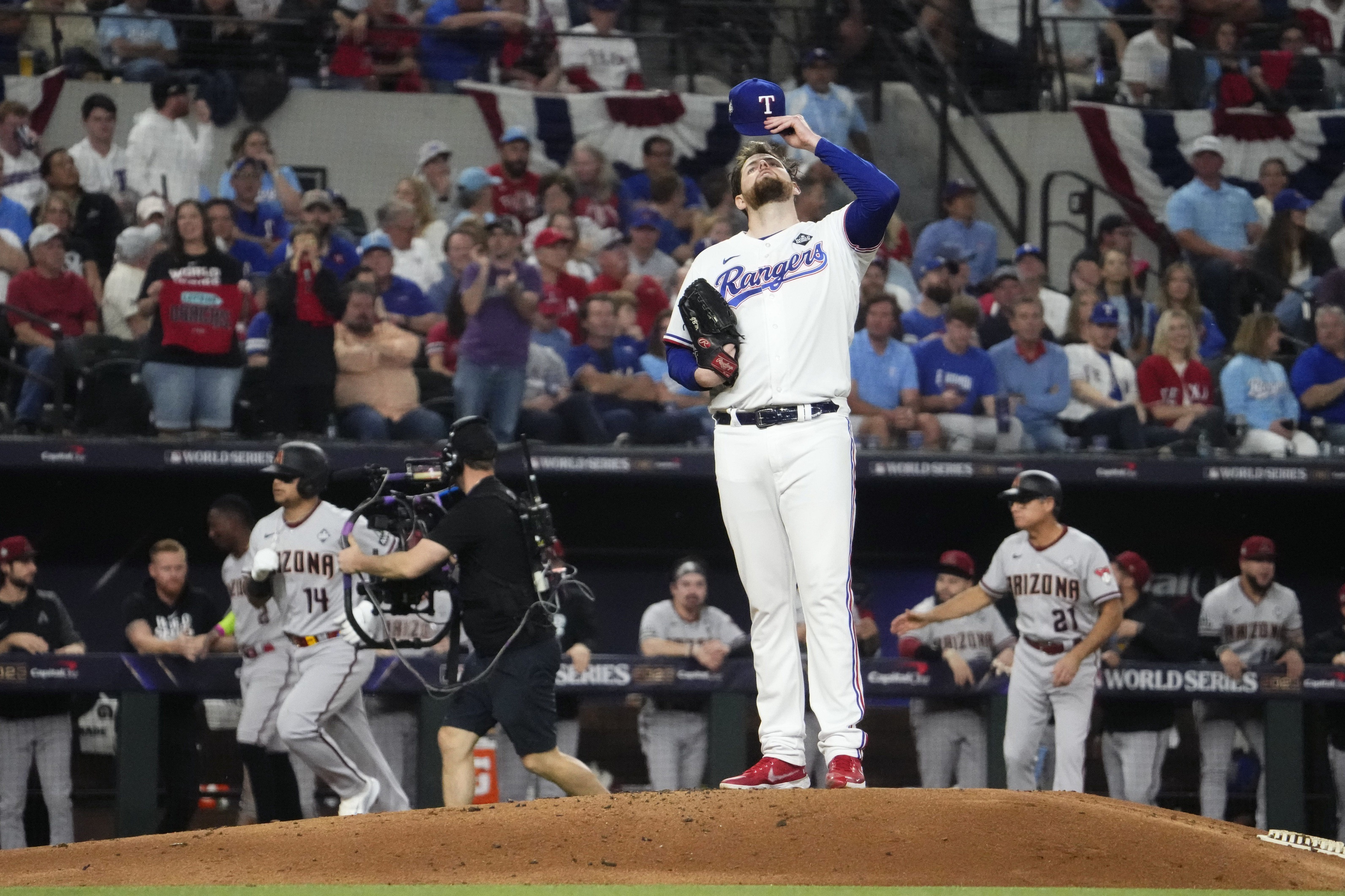 Insider Thinks Dodgers Would Be Perfect Fit for World Series Winning Free  Agent Pitcher - Inside the Dodgers | News, Rumors, Videos, Schedule,  Roster, Salaries And More