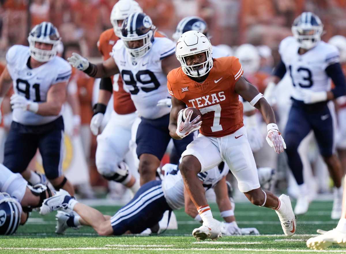 Texas Longhorns running back Keilan Robinson runs against the BYU Cougars in the fourth quarter at Royal-Memorial Stadium on Saturday October 28, 2023