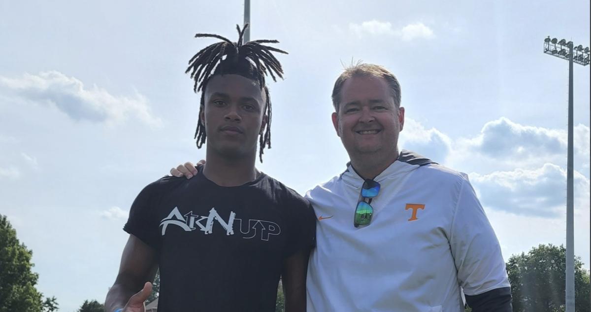 2026 5-star LB Tyler Atkinson with Tennessee HC Josh Heupel during a camp with the Vols. (Photo courtesy of Tyler Atkinson)