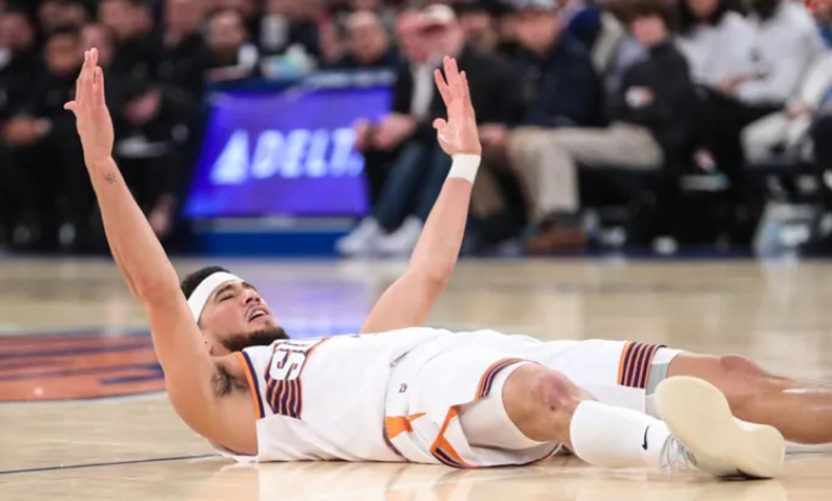 Devin Booker closed Thanksgiving weekend in style at Madison Square Garden