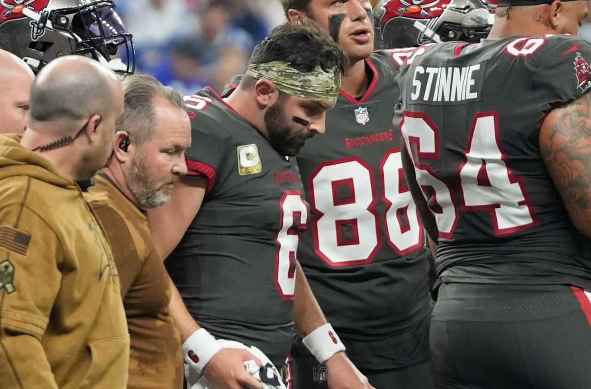 Buccaneers Coach Todd Bowles Gives Update On Baker Mayfield's Injury ...