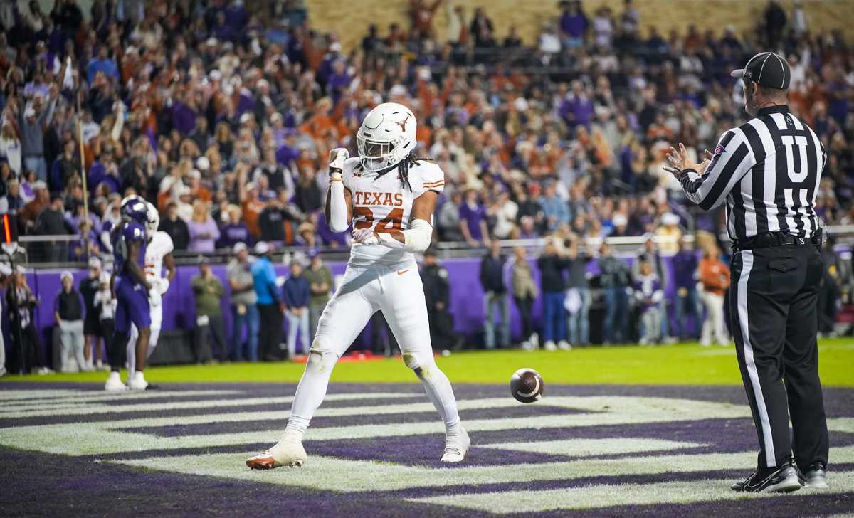 Texas RB Jonathon Brooks