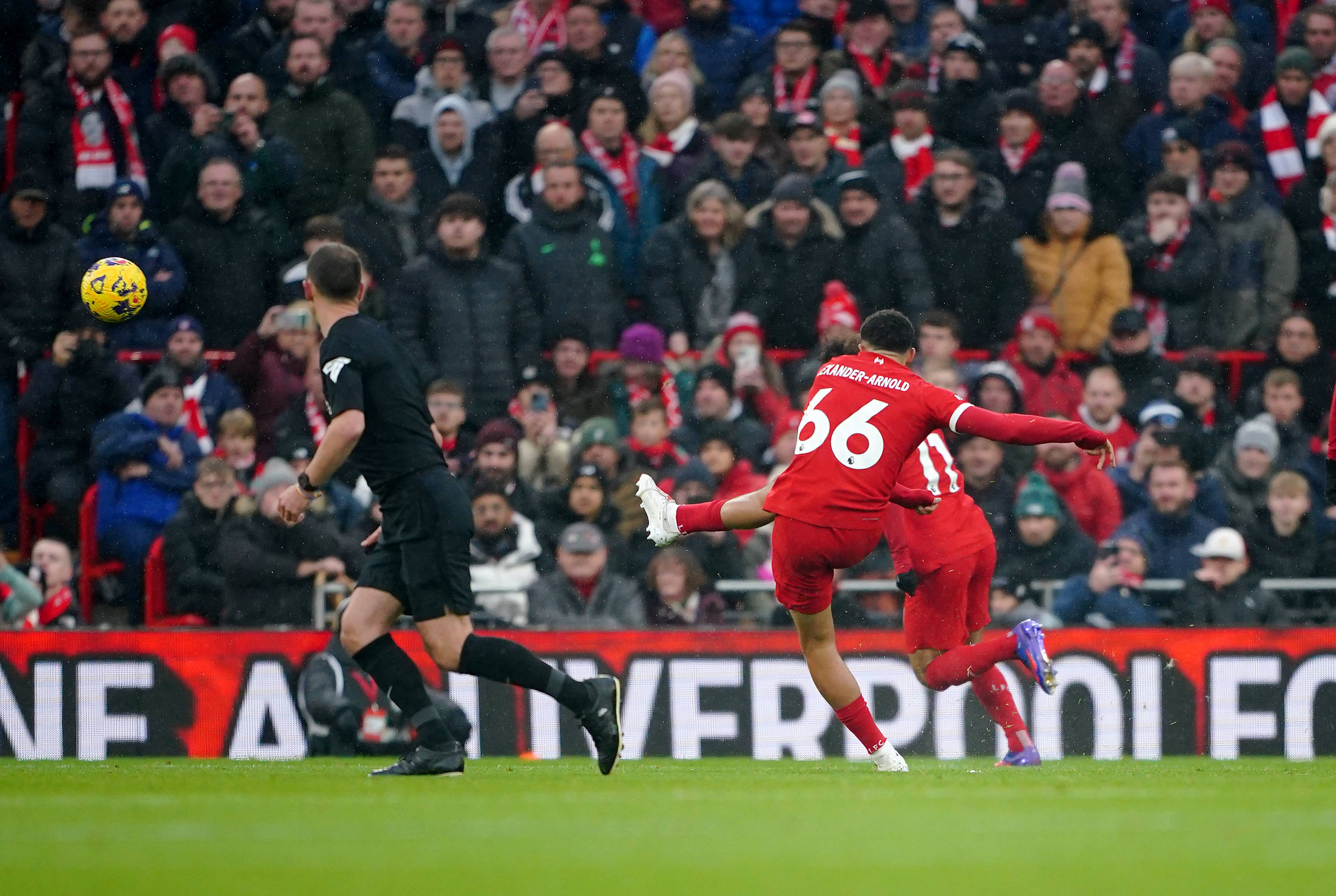 Trent Alexander-Arnold scores great free-kick goal vs Fulham - Futbol on  FanNation