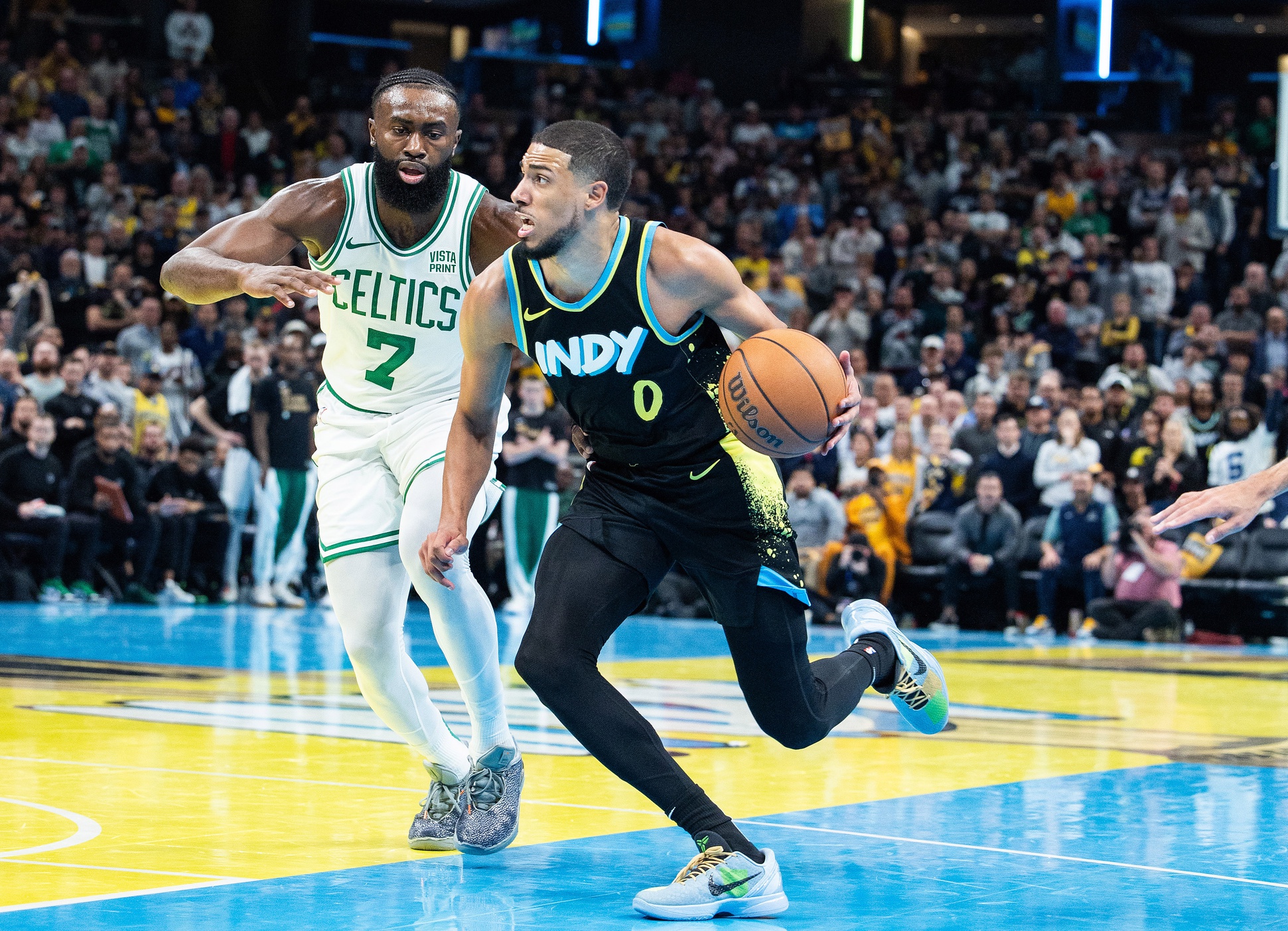 Tyrese Haliburton Logra Su Primer Triple-doble, Pacers Superan A Los ...