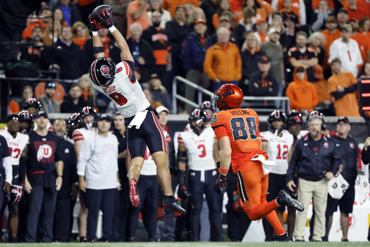  Sep 29, 2023; Corvallis, Oregon, USA; Utah Utes safety Cole Bishop (8) intercepts a pass intended for Oregon State Beavers tight end Jack Felling (88) during the second half at Reser Stadium. Mandatory Credit: Soobum Im-USA TODAY Sports