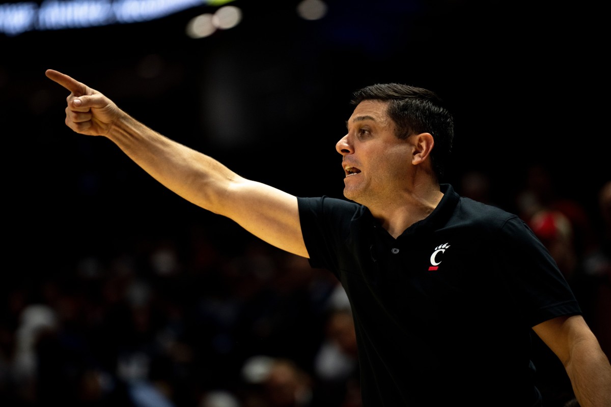 Wes Miller To 'Look In The Mirror' Following Cincinnati Bearcats 84-79 ...