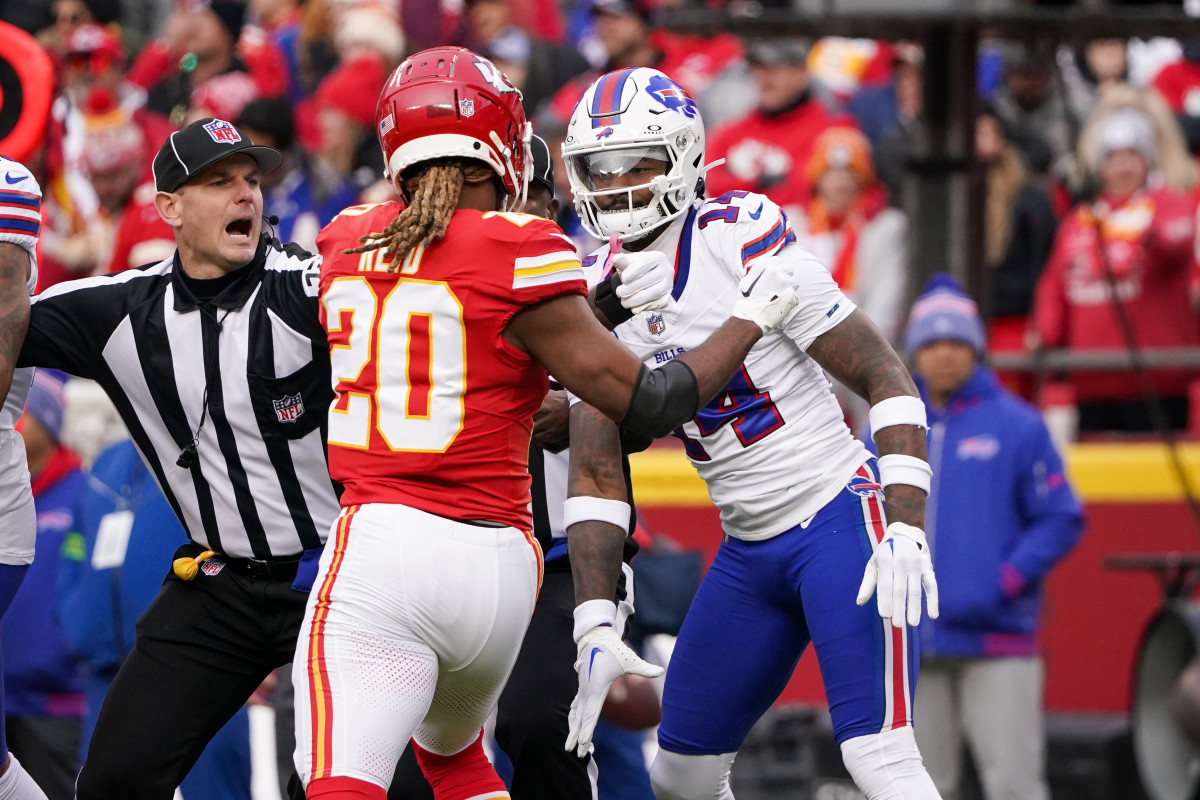 Diggs battles against Kansas City Chiefs safety Justin Reid on Sunday.