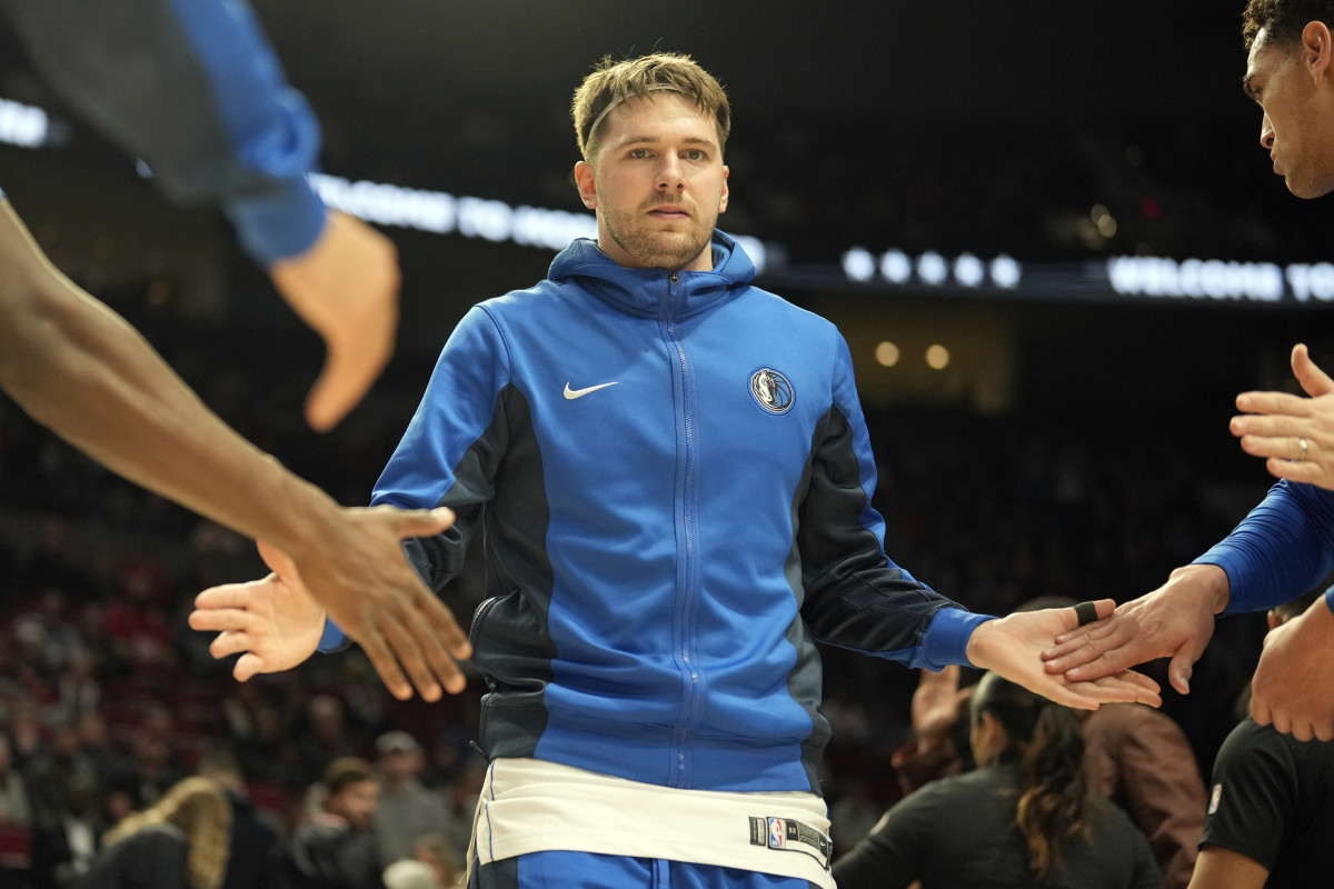 Luka Doncic's Status Vs. Memphis Grizzlies Revealed - Sports ...