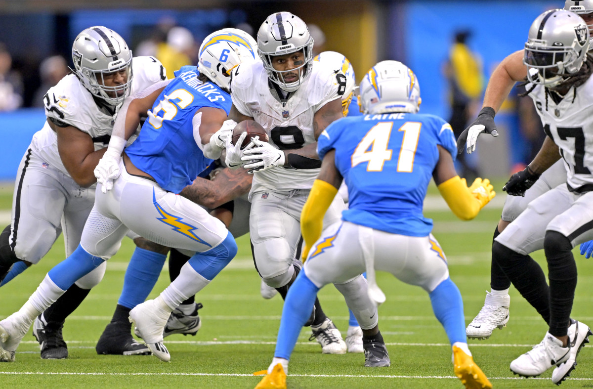 Chargers News: Bills Elevate Super Bowl Champ RB Ahead Of Clash With ...