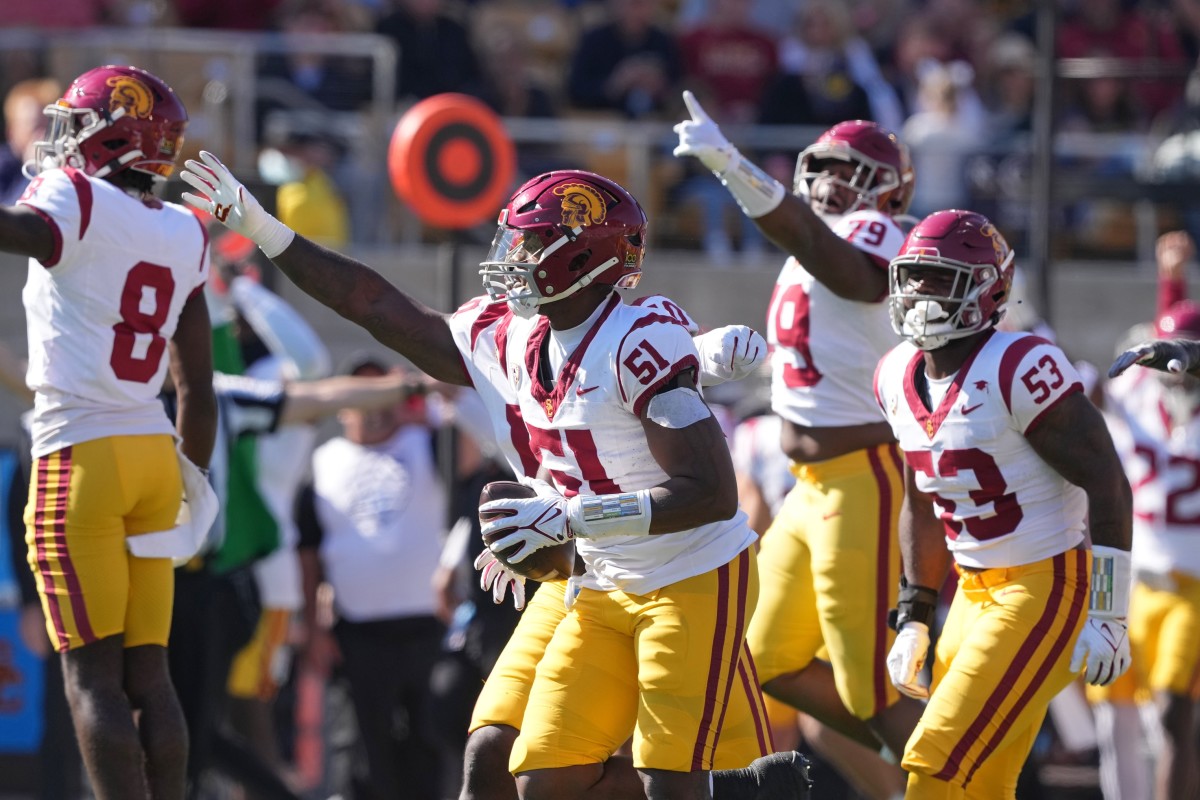 USC Football Trojans Earn Late Commitment From 2024 Defensive End