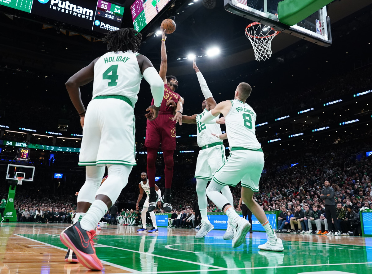 Cavaliers vs. Celtics Prediction, Player Props, Picks & Odds Thurs, 12