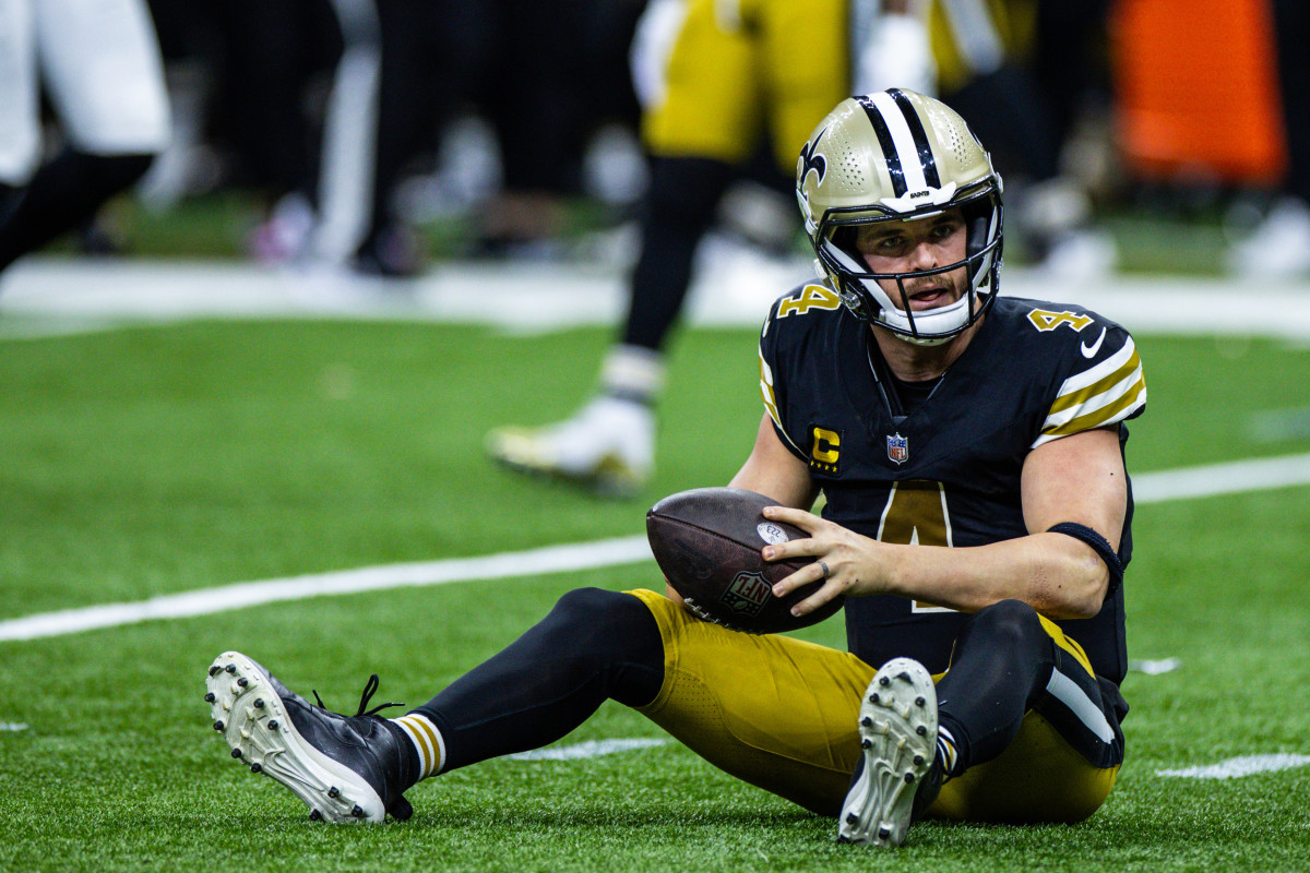 Saints QB Derek Carr Has the Chance to Change Perceptions - Sports  Illustrated New Orleans Saints News, Analysis and More