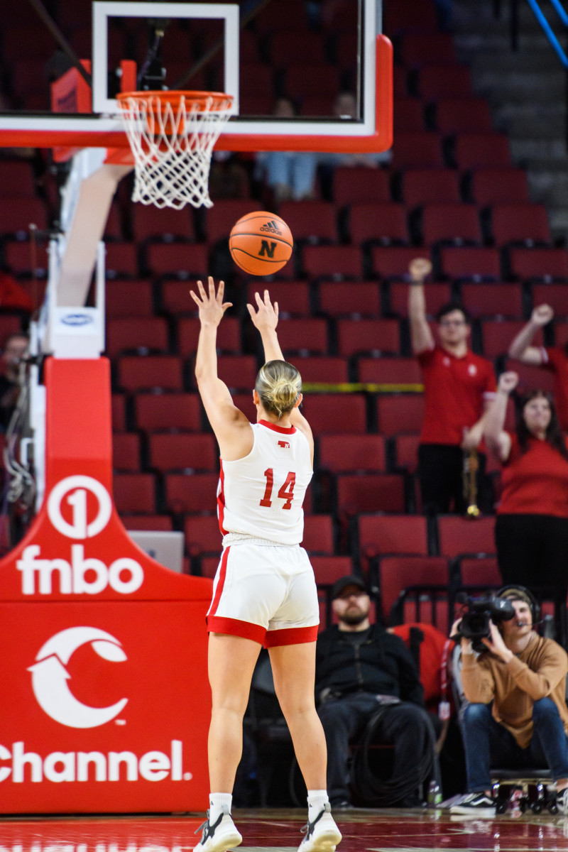 03_Callin Hake_WBB vs Southern 1217