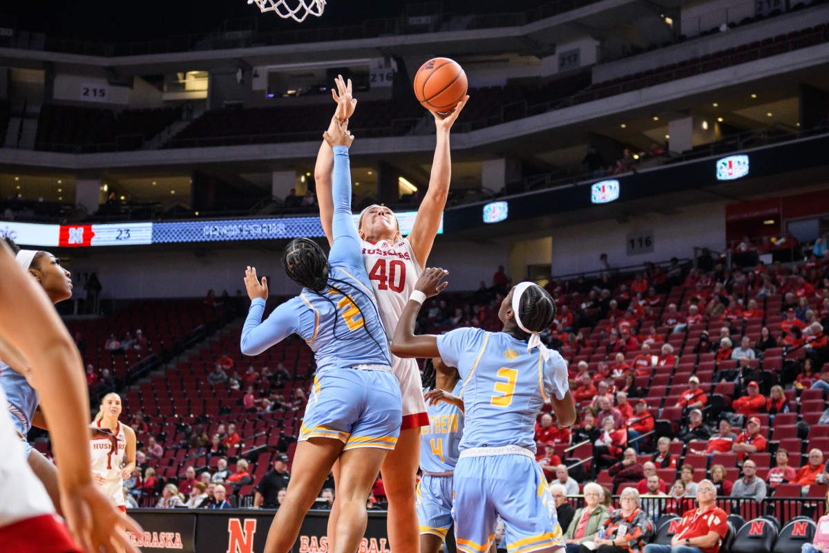 08_Alexis Markowksi_WBB vs Southern 1217